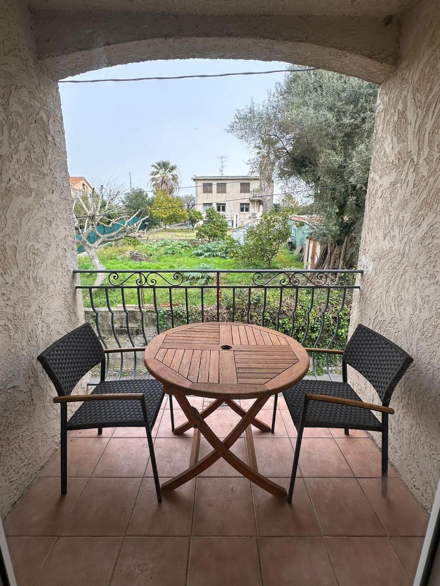 Villa Constance 3 Antibes - Spacieux Logement En Dernier Etage Exterior foto