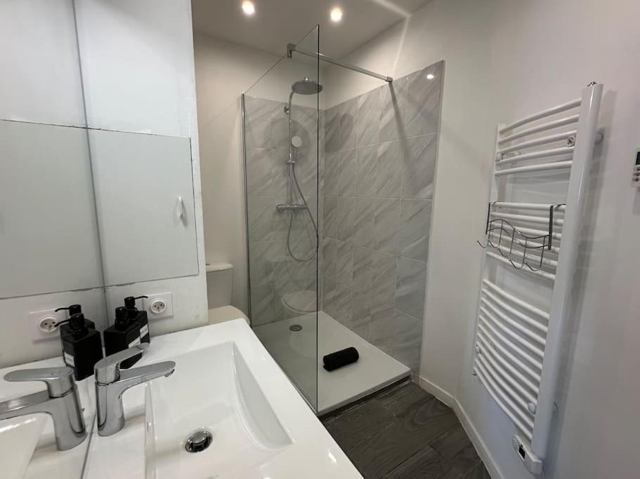Villa Constance 3 Antibes - Spacieux Logement En Dernier Etage Exterior foto
