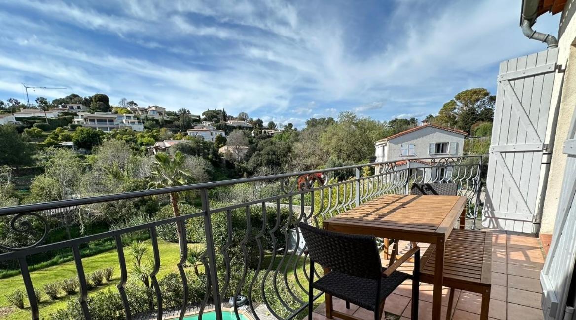 Villa Constance 3 Antibes - Spacieux Logement En Dernier Etage Exterior foto